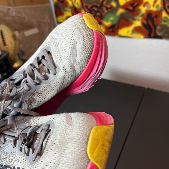 HOKA Womens Bondi 8 'Castlerock Strawberry' Size 8.5 Good Condition NO BOX - Picture 11 of 14